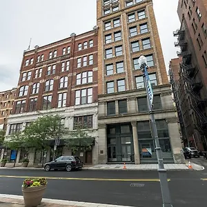 Frontdesk 209 9th St Apts Cultural Dist Apartment Pittsburgh