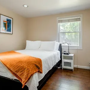 *2bdr Victorian Away From - *central Loc Holiday home Sacramento